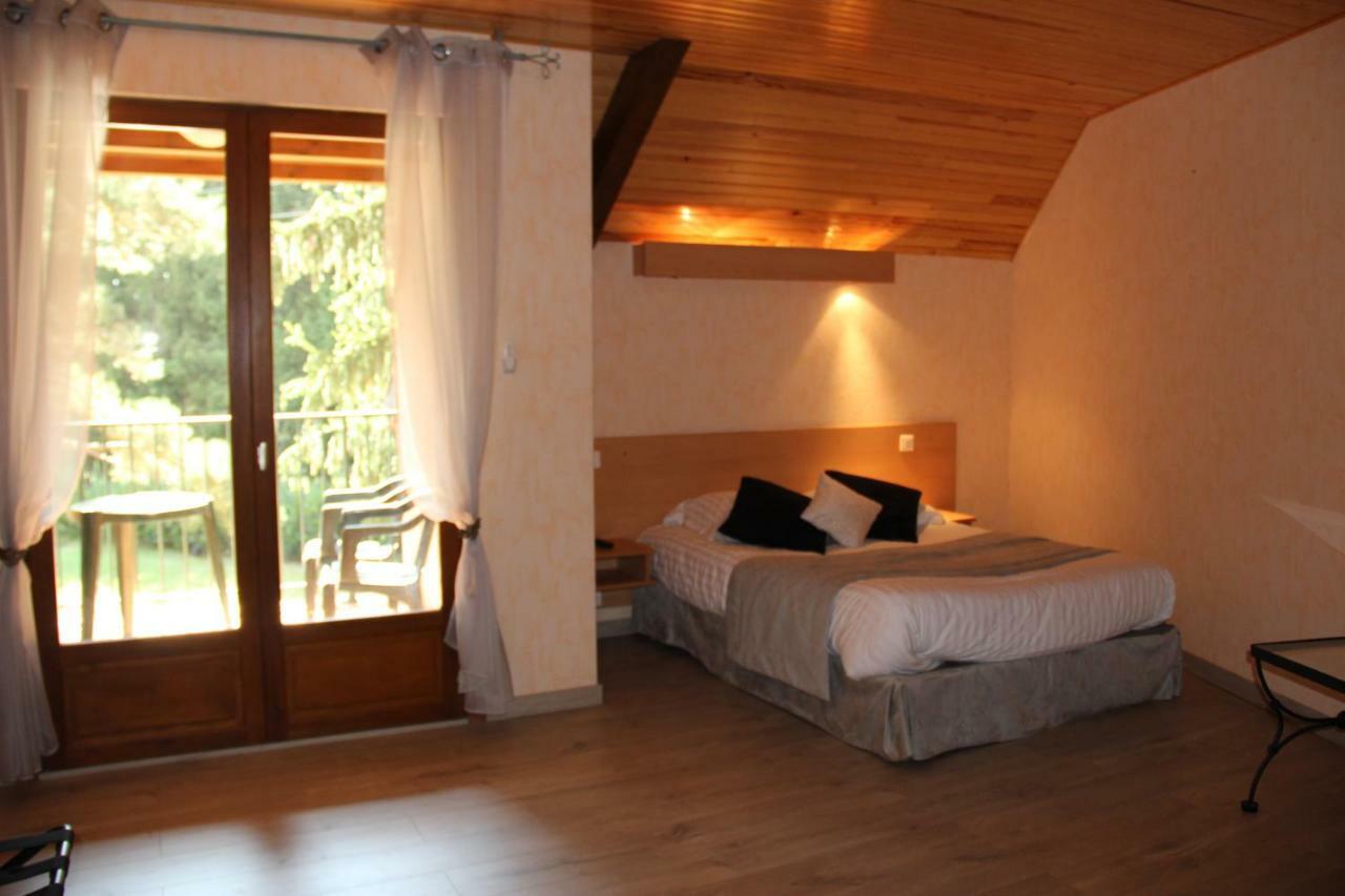 Hotel Restaurant Logis La Meridienne Anglards de Saint Flour Exterior foto