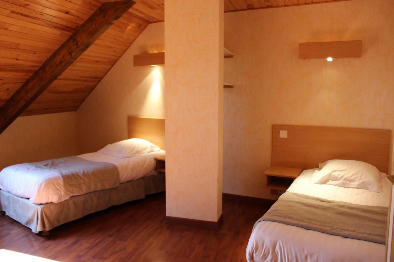 Hotel Restaurant Logis La Meridienne Anglards de Saint Flour Exterior foto